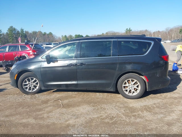 44786778 :رقم المزاد ، 2C4RC1DG3MR566452 vin ، 2021 Chrysler Voyager Lxi مزاد بيع