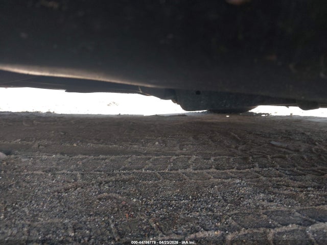 44786778 :رقم المزاد ، 2C4RC1DG3MR566452 vin ، 2021 Chrysler Voyager Lxi مزاد بيع