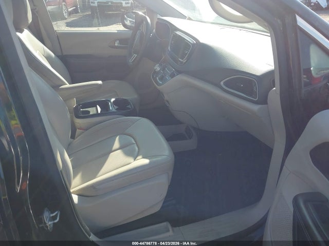 44786778 :رقم المزاد ، 2C4RC1DG3MR566452 vin ، 2021 Chrysler Voyager Lxi مزاد بيع