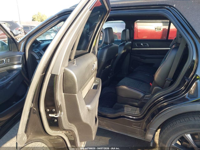 1FM5K7D82JGB18287 Ford EXPLORER XLT