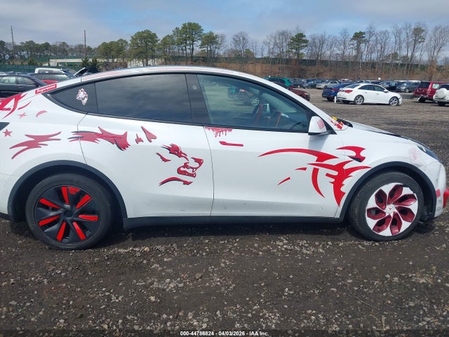 44786824 :رقم المزاد ، 7SAYGDEE1RF158505 vin ، 2024 Tesla Model Y Long Range Dual Motor All-wheel Drive مزاد بيع