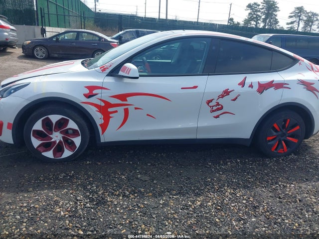 44786824 :رقم المزاد ، 7SAYGDEE1RF158505 vin ، 2024 Tesla Model Y Long Range Dual Motor All-wheel Drive مزاد بيع