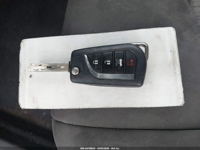 Продаж на аукціоні авто 2019 Toyota Camry Le, vin: 4T1B11HK8KU852945, номер лоту: 44786825
