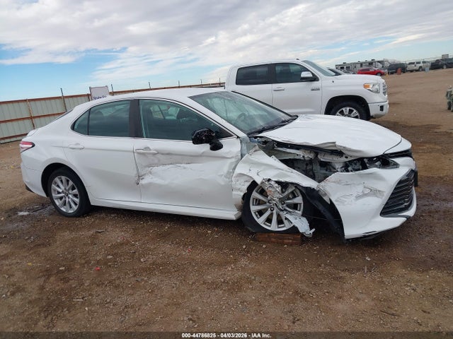 Продаж на аукціоні авто 2019 Toyota Camry Le, vin: 4T1B11HK8KU852945, номер лоту: 44786825