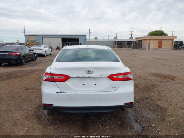Продаж на аукціоні авто 2019 Toyota Camry Le, vin: 4T1B11HK8KU852945, номер лоту: 44786825