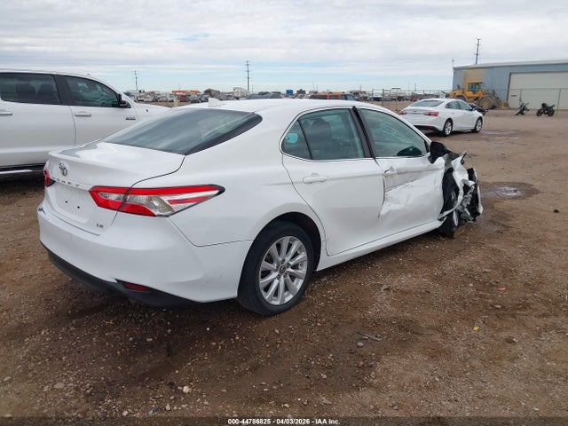 Продаж на аукціоні авто 2019 Toyota Camry Le, vin: 4T1B11HK8KU852945, номер лоту: 44786825
