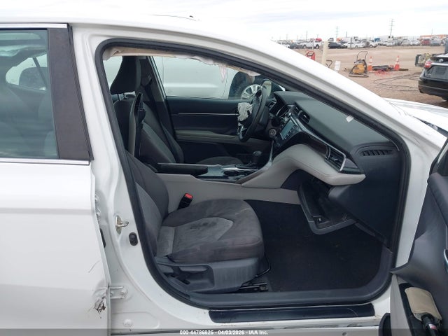 Продаж на аукціоні авто 2019 Toyota Camry Le, vin: 4T1B11HK8KU852945, номер лоту: 44786825