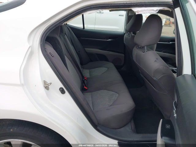 Продаж на аукціоні авто 2019 Toyota Camry Le, vin: 4T1B11HK8KU852945, номер лоту: 44786825