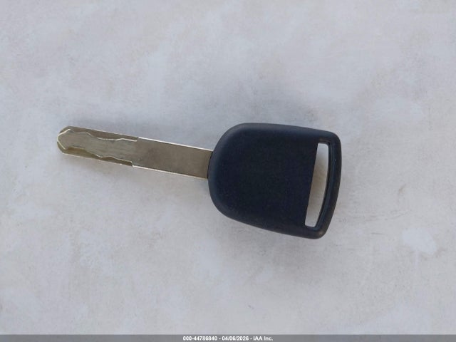 44786840 :رقم المزاد ، JHLRD68412C023135 vin ، 2002 Honda Cr-v Lx مزاد بيع
