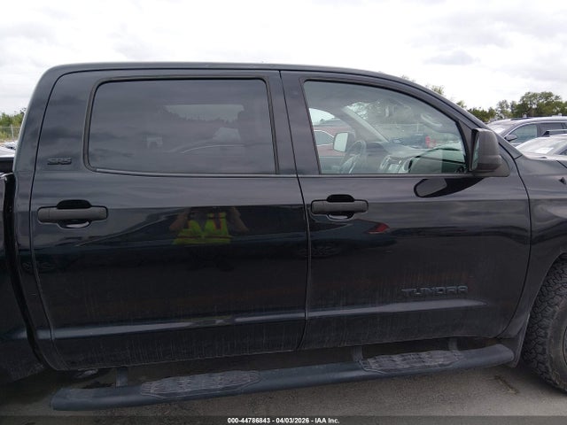 5TFEM5F12HX113328 Toyota Tundra Sr5 4.6l V8