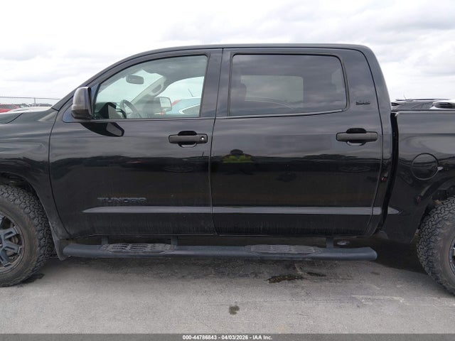 5TFEM5F12HX113328 Toyota Tundra Sr5 4.6l V8