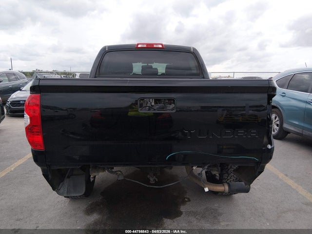 5TFEM5F12HX113328 Toyota Tundra Sr5 4.6l V8