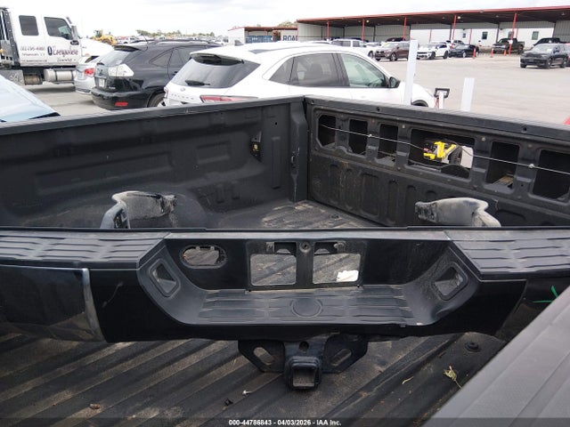 5TFEM5F12HX113328 Toyota Tundra Sr5 4.6l V8
