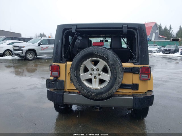 1C4AJWAG5EL209935 Jeep Wrangler Freedom Edition