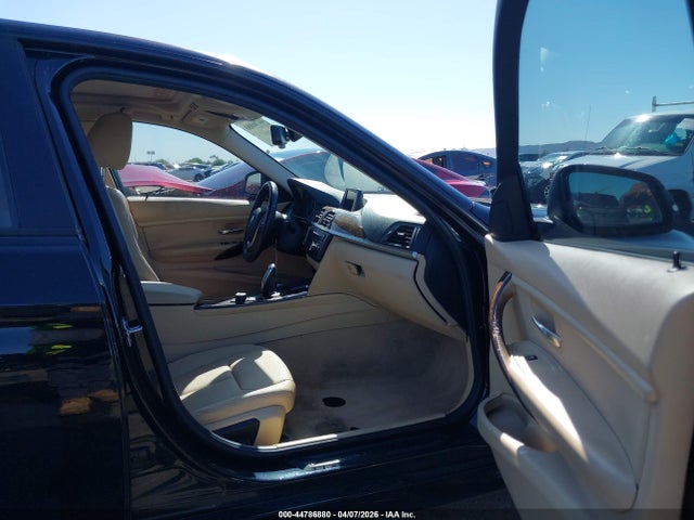 WBA3C1C52EK105410 BMW 328I