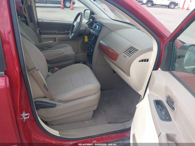 2008 Chrysler Town & Country Lx მანქანა იყიდება აუქციონზე, vin: 2A8HR44H68R663986, აუქციონის ნომერი: 44786941