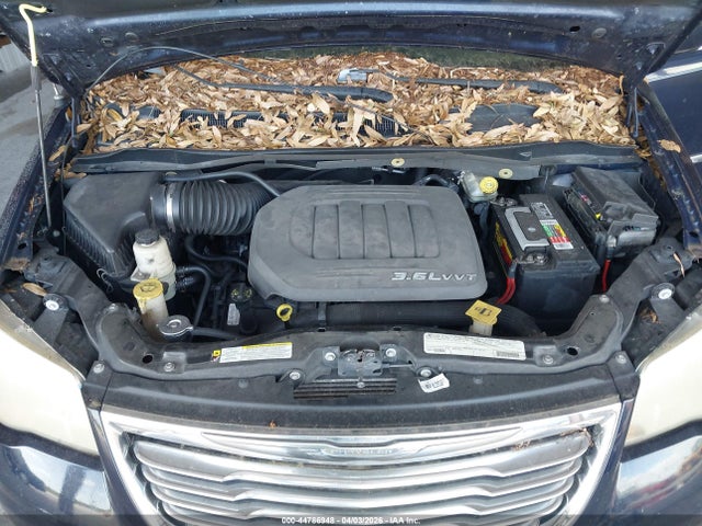 44786948 :رقم المزاد ، 2C4RC1BG1CR400660 vin ، 2012 Chrysler Town & Country Touring مزاد بيع