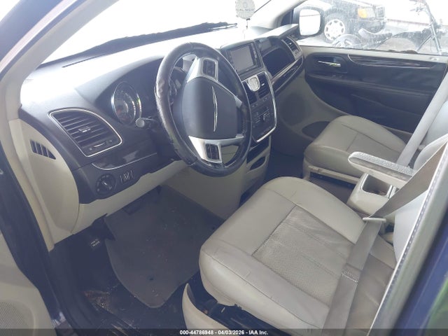 44786948 :رقم المزاد ، 2C4RC1BG1CR400660 vin ، 2012 Chrysler Town & Country Touring مزاد بيع