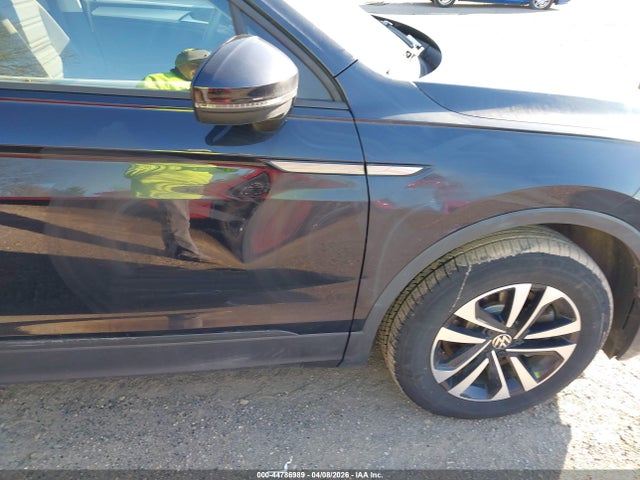 Aukcja sprzedaży 2024 Volkswagen Tiguan 2.0t S, vin: 3VVFB7AX7RM049555, numer aukcji: 44786989