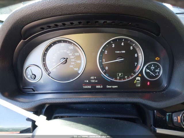44786998 :رقم المزاد ، 5UXWZ7C39H0V94077 vin ، 2017 Bmw X3 Sdrive28i مزاد بيع