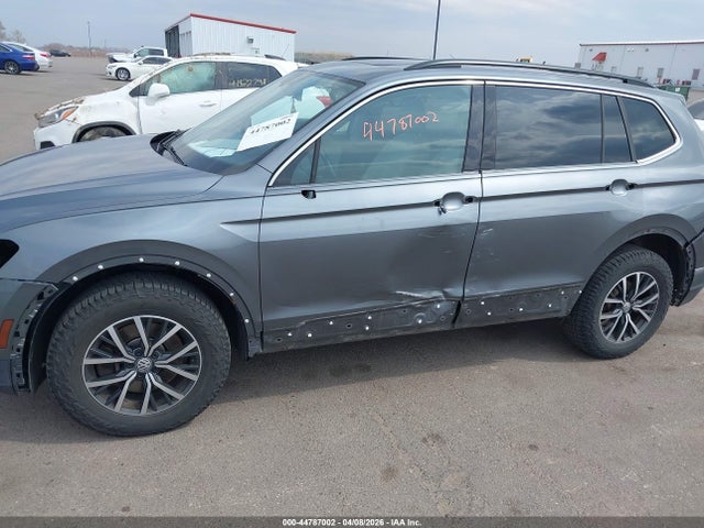 Aukcja sprzedaży 2018 Volkswagen Tiguan, vin: 3VV2B7AX6JM191785, numer aukcji: 44787002