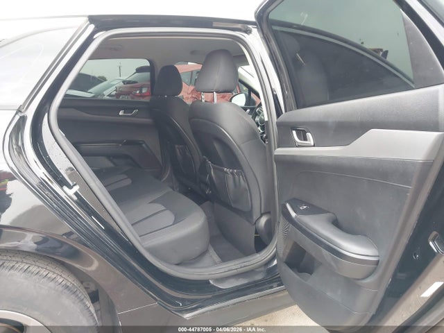 5XXG14J26NG135704 KIA K5 LXS