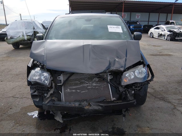 2019 Dodge Grand Caravan Gt მანქანა იყიდება აუქციონზე, vin: 2C4RDGEG5KR671652, აუქციონის ნომერი: 44787006