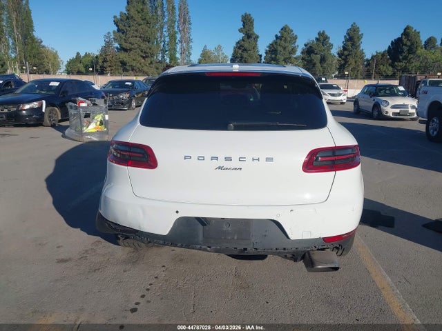 WP1AA2A56JLB12985 Porsche Macan Sport Edition