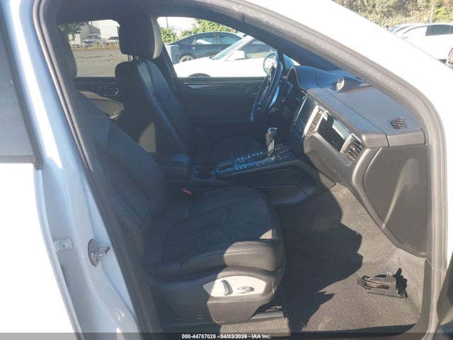 WP1AA2A56JLB12985 Porsche Macan Sport Edition