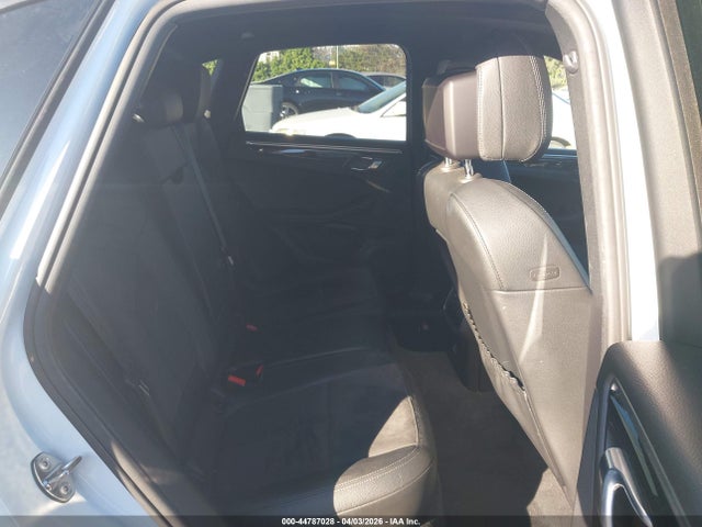 WP1AA2A56JLB12985 Porsche Macan Sport Edition