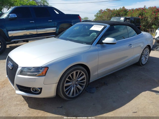 2011 AUDI A5 WAULFAFH0BN015230 Photo 1