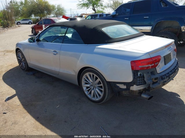 2011 AUDI A5 WAULFAFH0BN015230 Photo 2