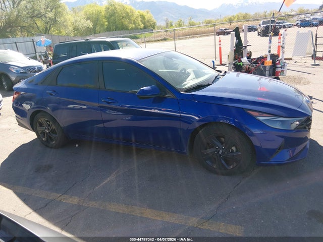 5NPLM4AG8MH009591 Hyundai ELANTRA SEL