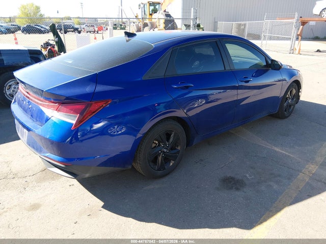 5NPLM4AG8MH009591 Hyundai ELANTRA SEL