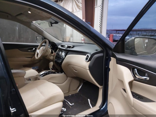KNMAT2MVXFP514130 Nissan ROGUE SV