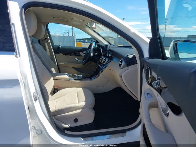 WDC0G4KB1KV172944 Mercedes-Benz Glc 300 4matic
