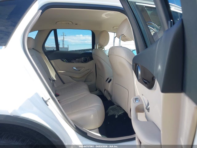 WDC0G4KB1KV172944 Mercedes-Benz Glc 300 4matic