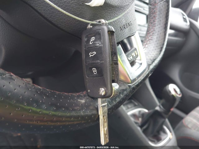 2012 Volkswagen Gti 2-door მანქანა იყიდება აუქციონზე, vin: WVWEV7AJ4CW098166, აუქციონის ნომერი: 44787073
