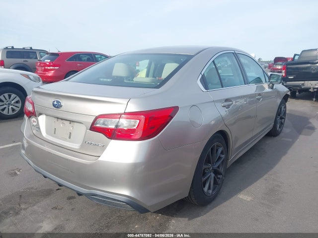 2018 SUBARU LEGACY 4S3BNAA68J3024016 Photo 3