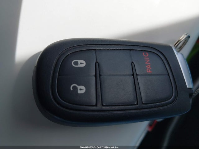 Продажа на аукционе авто 2018 Jeep Cherokee Latitude Plus Fwd, vin: 1C4PJLLB8JD540099, номер лота: 44787097