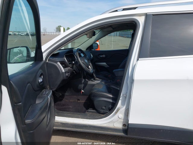 Продажа на аукционе авто 2018 Jeep Cherokee Latitude Plus Fwd, vin: 1C4PJLLB8JD540099, номер лота: 44787097