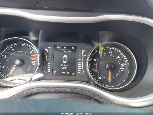 Продажа на аукционе авто 2018 Jeep Cherokee Latitude Plus Fwd, vin: 1C4PJLLB8JD540099, номер лота: 44787097