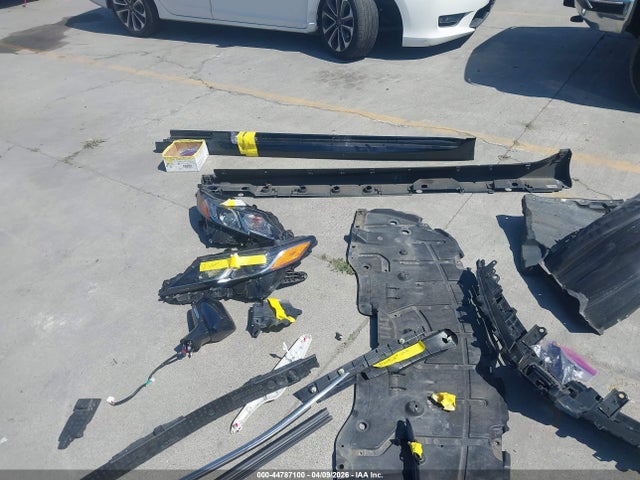 Toyota Camry Le Hybrid 2021 4T1C31AK2MU551325 Image 21