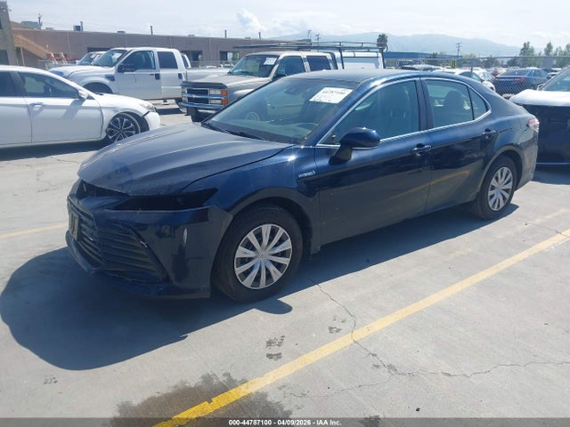 Toyota Camry Le Hybrid 2021 4T1C31AK2MU551325 Image 2