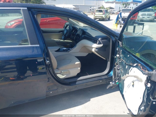 Toyota Camry Le Hybrid 2021 4T1C31AK2MU551325 Image 5