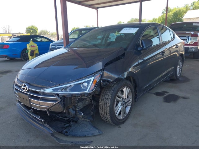 5NPD84LF2LH561082 Hyundai ELANTRA SEL