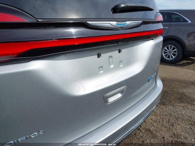 2021 Chrysler Pacifica Hybrid Touring L მანქანა იყიდება აუქციონზე, vin: 2C4RC1L72MR580893, აუქციონის ნომერი: 44787124