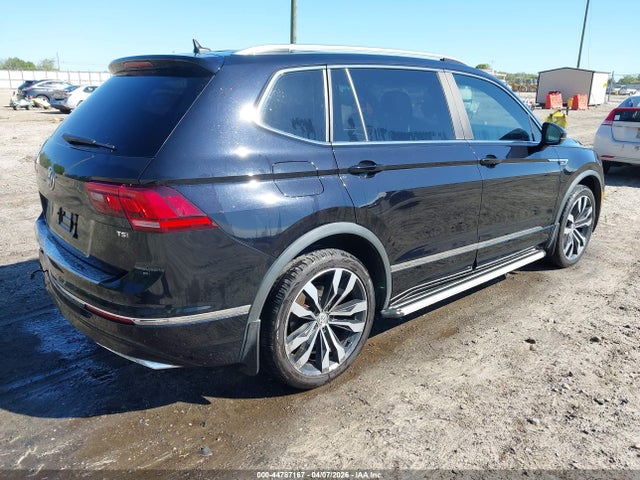 Продажа на аукционе авто 2018 Volkswagen Tiguan 2.0t Sel Premium, vin: 3VV5B7AX5JM180337, номер лота: 44787167
