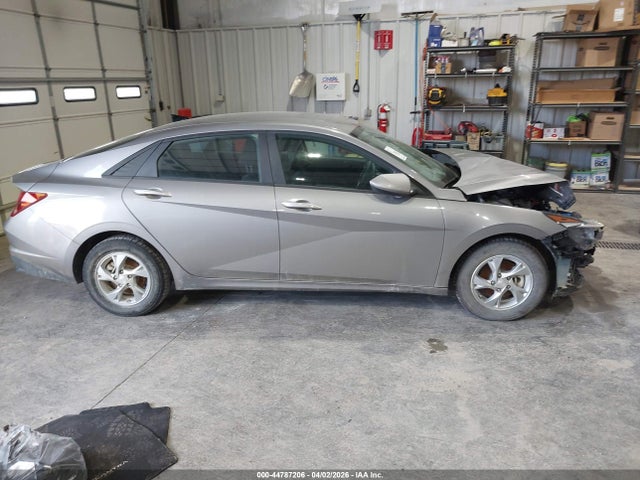 KMHLL4AG5PU545942 Hyundai ELANTRA SE
