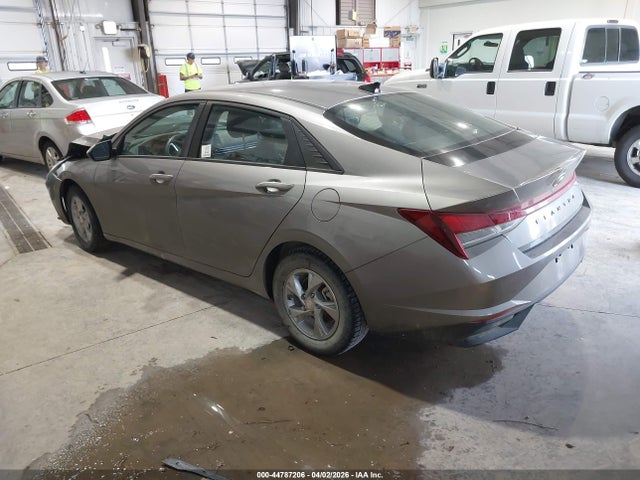 KMHLL4AG5PU545942 Hyundai ELANTRA SE